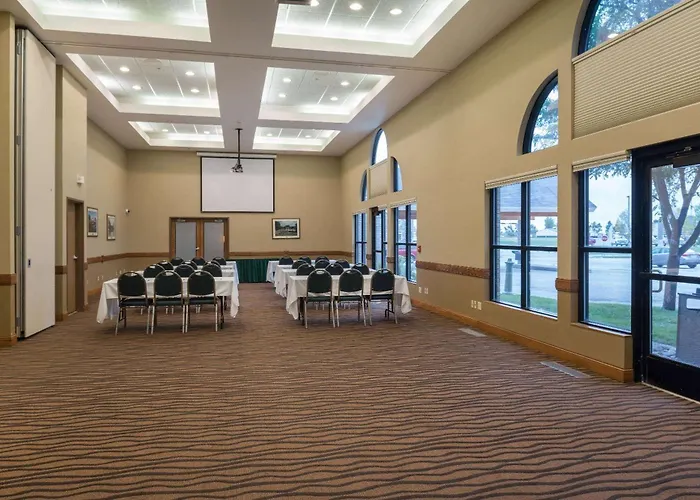 Americinn By Wyndham Valley City Conference Center