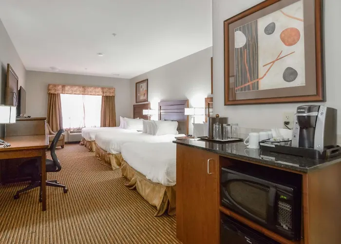 Coast Weyburn Hotel