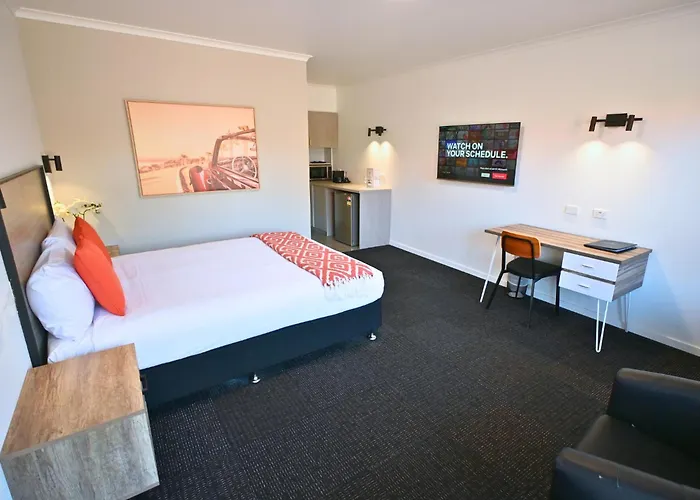 Peppermill Inn Motel