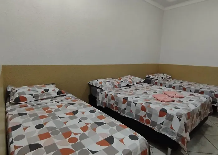 City Hotel