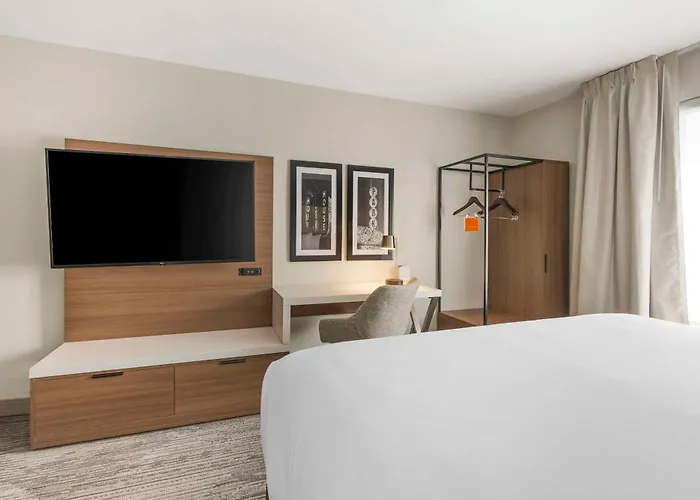 Comfort Inn & Suites Gallatin - Nashville Metro