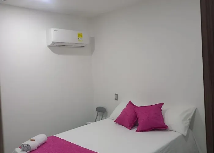 Hotel Alec