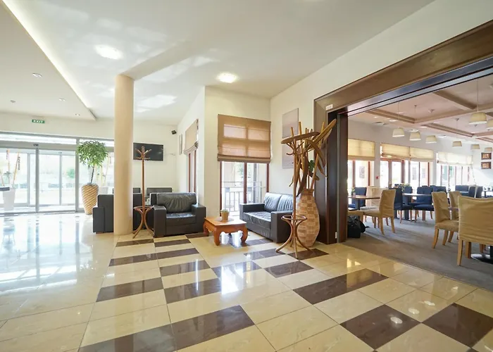 Hotel Legend