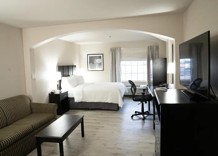 Lucille'S Hotel, Restaurant, & Bar