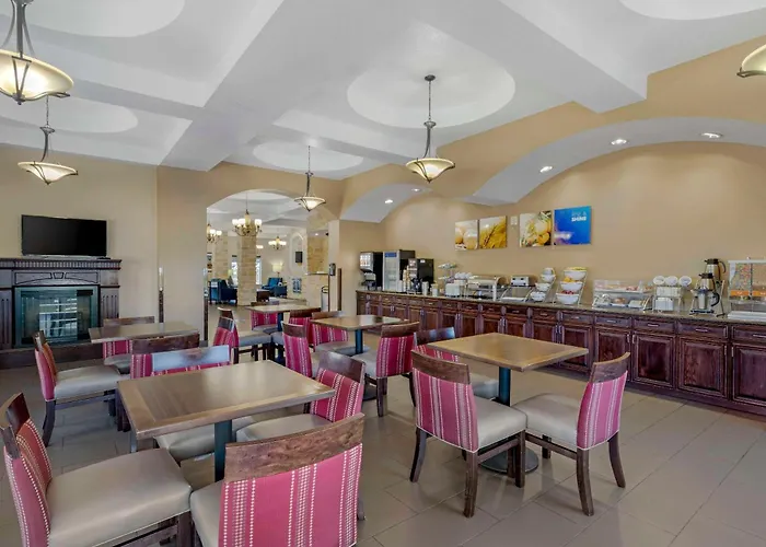 Comfort Suites Benbrook - Fort Worth Southwest