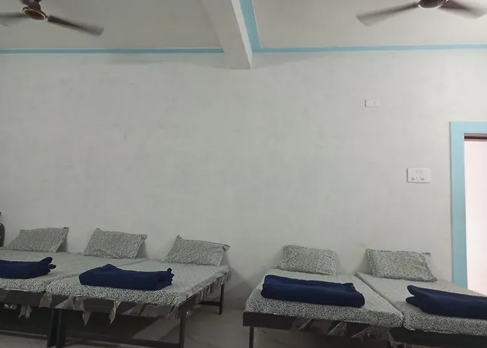 Dwarka Tourist Bungalow Only Family