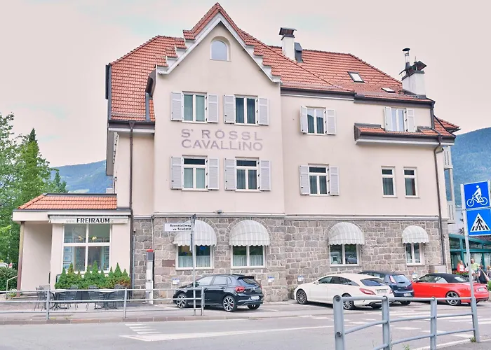 Hotel Cavallino S'Roessl
