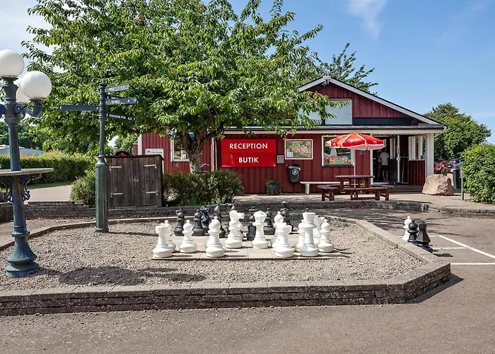 First Camp Moelle-Hoeganaes