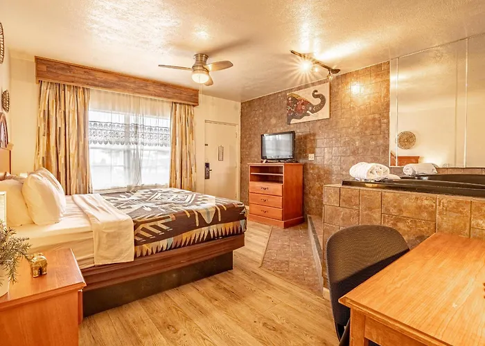 The Classic Desert Aire Hotel