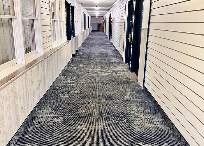 Regency Inn Hudson