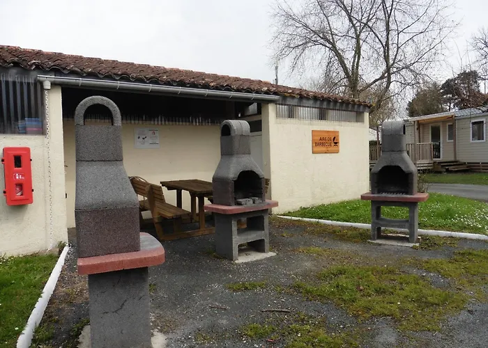 Le Petit Mobilhome De Charlotte - Saint Georges De Didonne