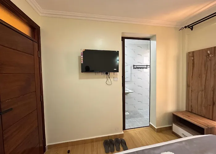 Canopy View Hotel