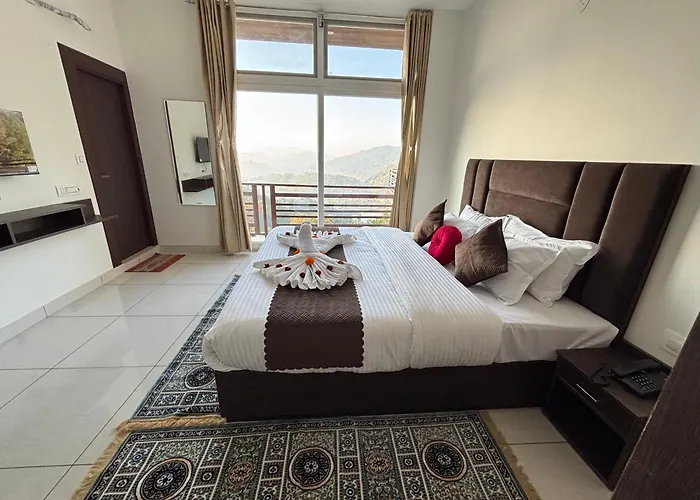 Hotel Rewalsar Heights