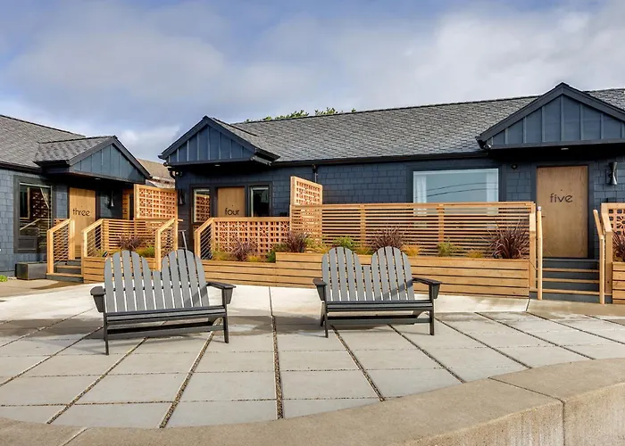 The Berry At The Louie Boutique Motel, Walk To Everything! Dog Friendly!