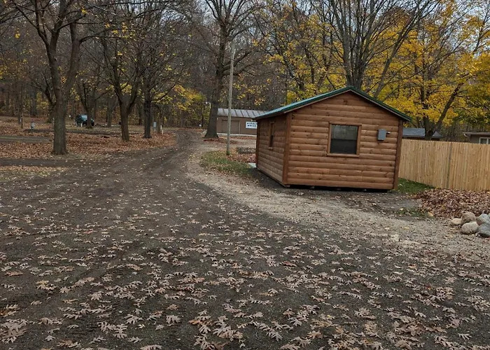 Sister Lakes Glamping Cabin At Wonder Woods #2