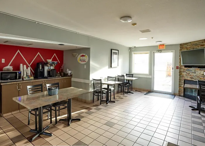 Ramada By Wyndham Cranbrook