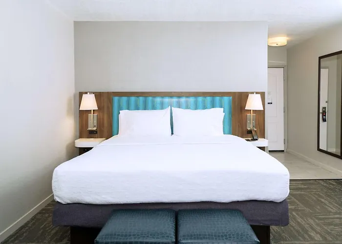 Hampton Inn Hays-North Of I-70