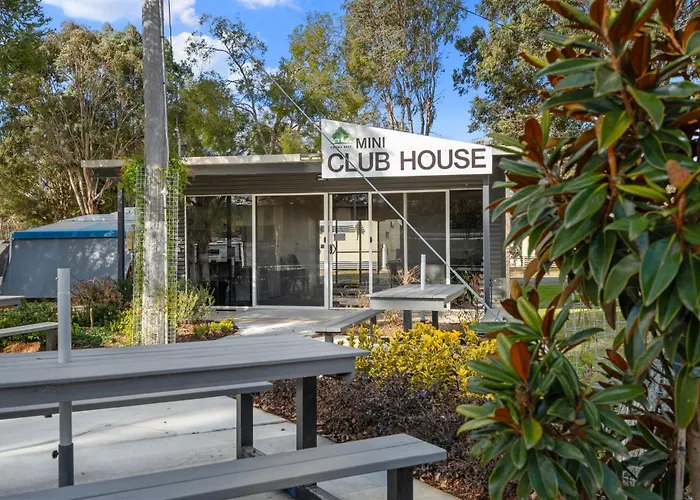 Crows Nest Tourist Park