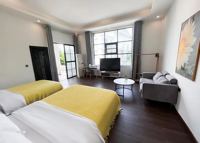 Beihai Silver Beach Yintai Time Seaview Villa Hotel