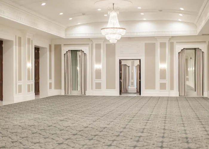 The Lord Nelson Hotel & Suites