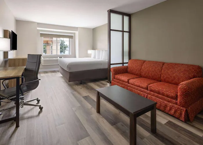 Days Inn By Wyndham Jackson Downtown
