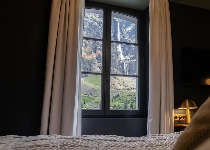 Hotel Du Cirque Et De La Cascade