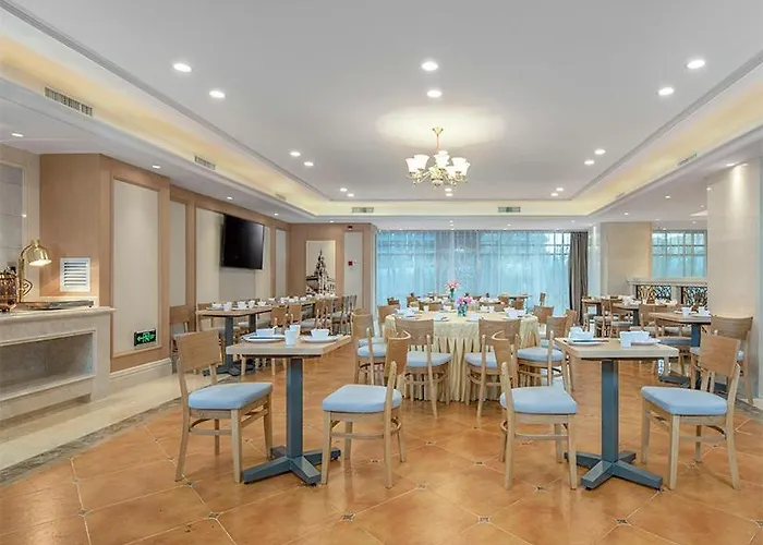 Vienna International Hotel Hohhot High Speed Railway East Station