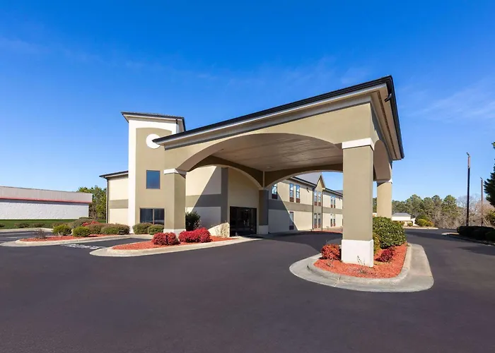 Baymont By Wyndham Creedmoor