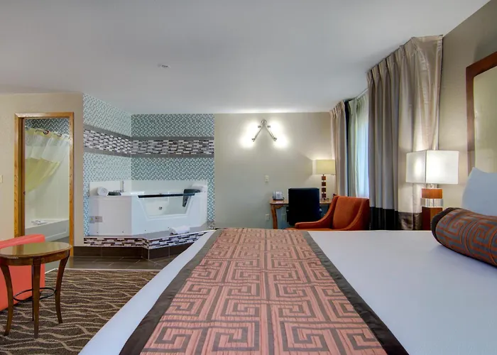 Westbridge Inn And Suites