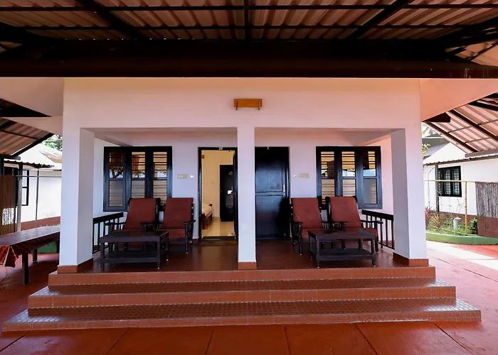 Illikkalam Lakeside Cottages Kumarakom Kerala