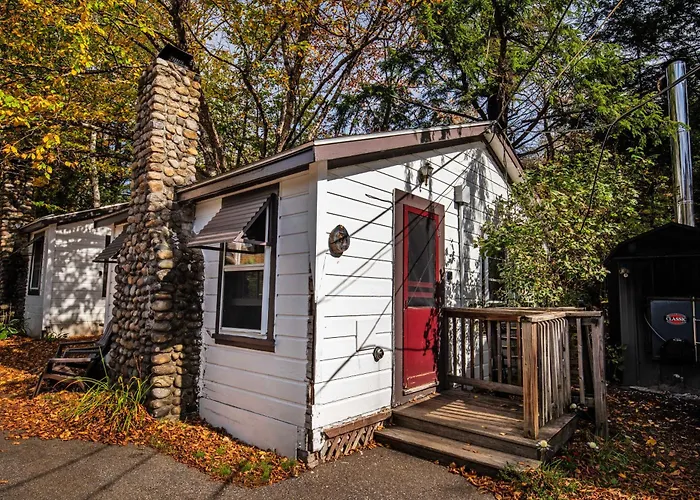 Pemi Cabins