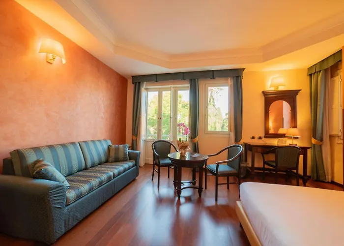 Hotel Teocrito