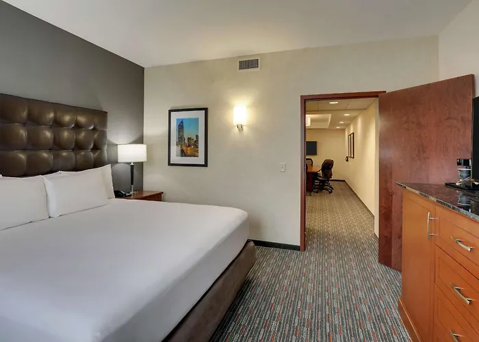 Drury Inn & Suites Charlotte Arrowood