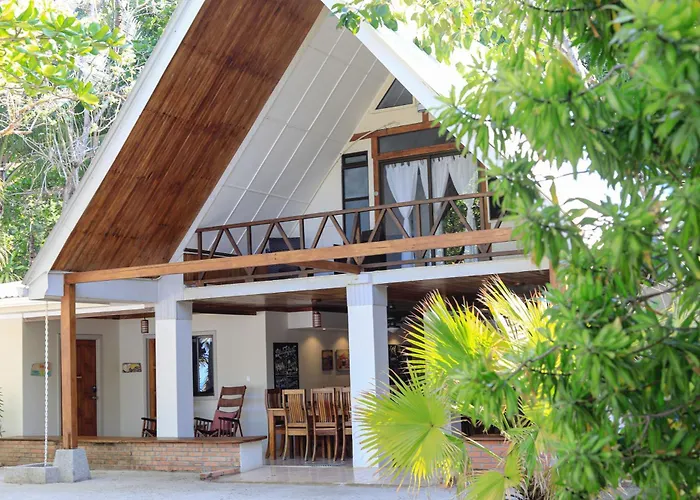 Casa Cecilia Beach Front