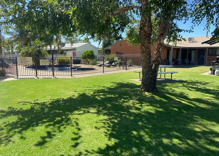 Ashleigh Court Motor Inn