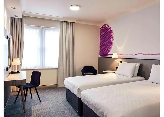 Exeter Rougemont Station Experience By Palette Resorts