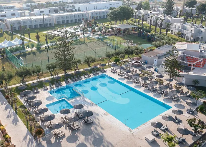 Akti Coast Club