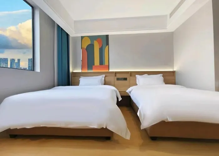 Orange Huaju Hotel