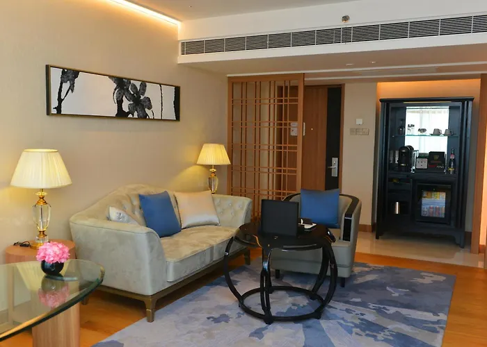 The Garden Hotel Guangzhou: Exhibition Center Shuttle & Fair Services