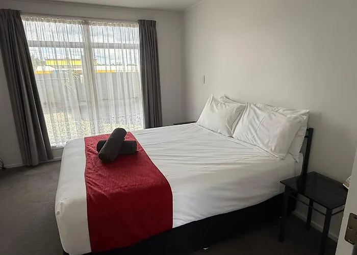Ambassador Motor Inn