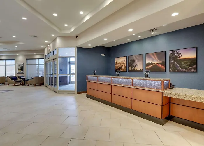 Drury Plaza Hotel Mt Vernon