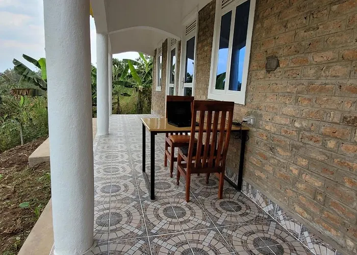 Kamengo Cottages