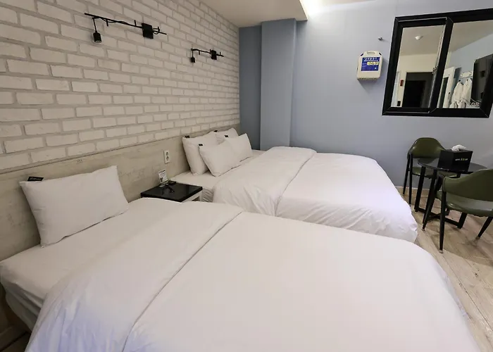 Hotel Kkuljam Stay
