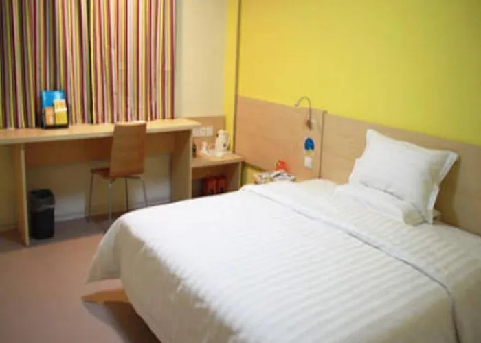 7 Days Inn Zhangzhou Pinghe Branch