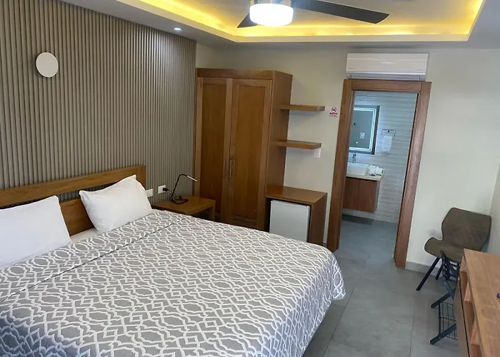 New Garden Hotel
