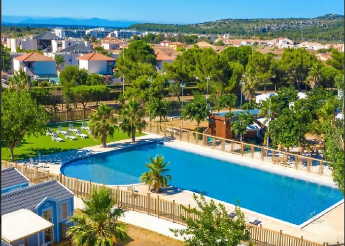 Les Mobil Homes De Naka, 6 Places, Tv, Clim, Place De Parking Privative (Adults Only)