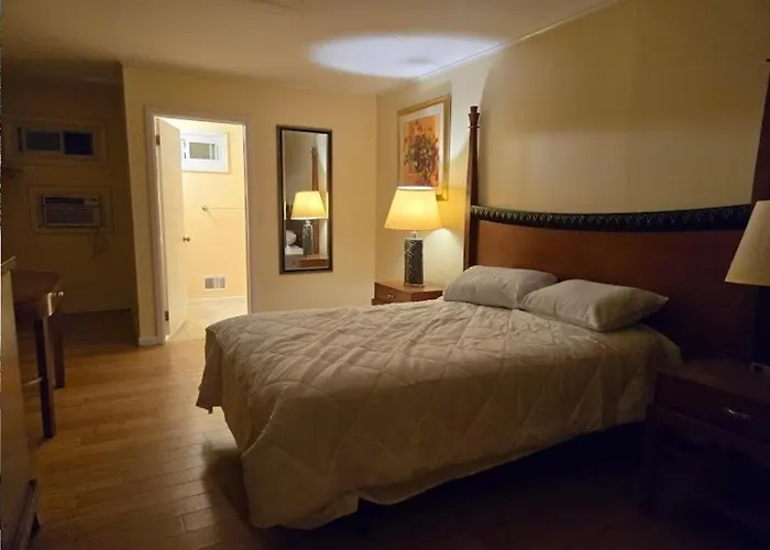 Mughal Motel