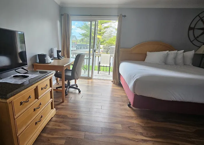 Captain'S Inn And Suites