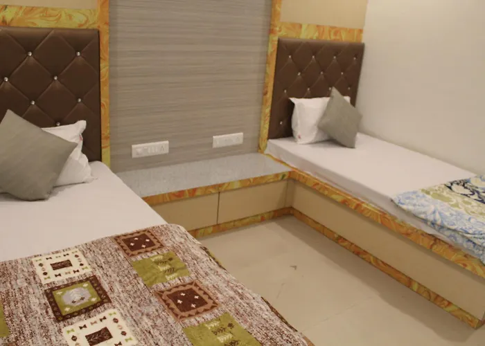 Hotel Skylark