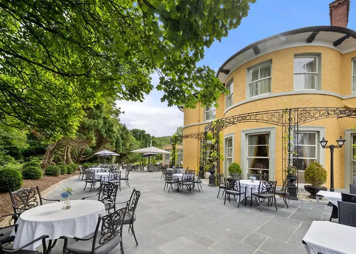 Cork'S Vienna Woods Hotel & Villas
